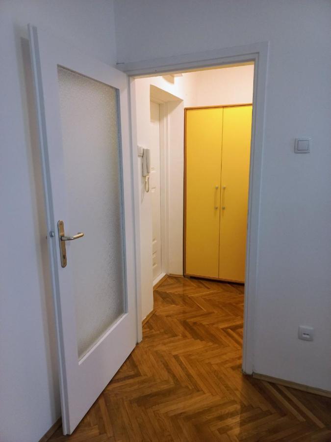Apartment Danica Belgrad Exterior foto